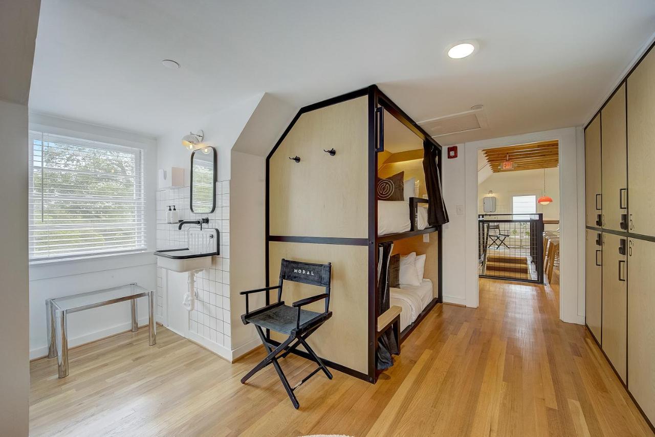 Modal Hostel Greenville Bagian luar foto